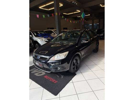 FORD FOCUS 2.0 GLX 16V FLEX 4P AUTOMÁTICO FORD FOCUS 2.0 GLX 16V FLEX 4P AUTOMÁTICO